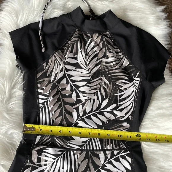 Hurley Palm Party bodysuit NWOT size Small - Picture 6 of 10